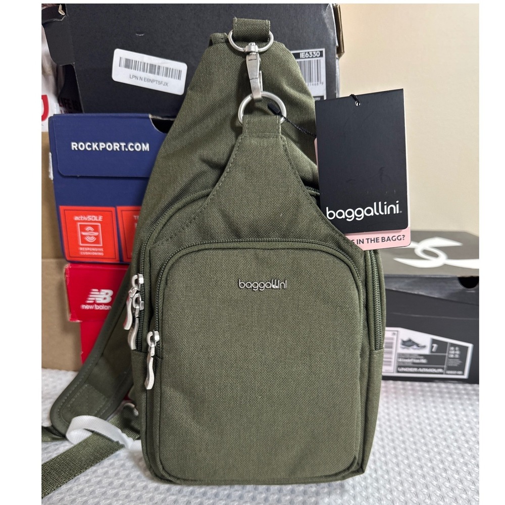 Baggallini Central Park Sling Backpack Olive Green Canvas NWT